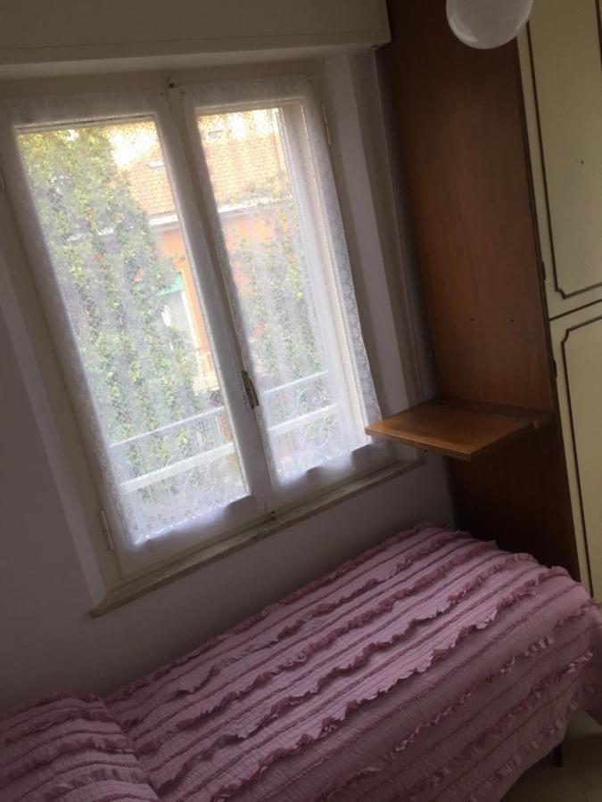 La Casa Di Clara Ombrellone Con 2 Lettini Al Lido San Giuliano Gratis E Parcheggio Privato Gratis Apartment Rimini Bagian luar foto
